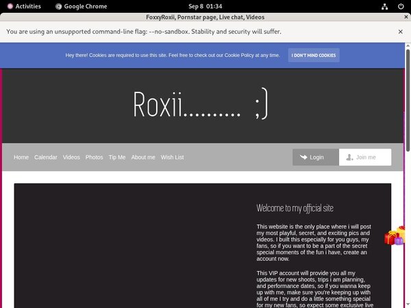 Who Is Foxxyroxii